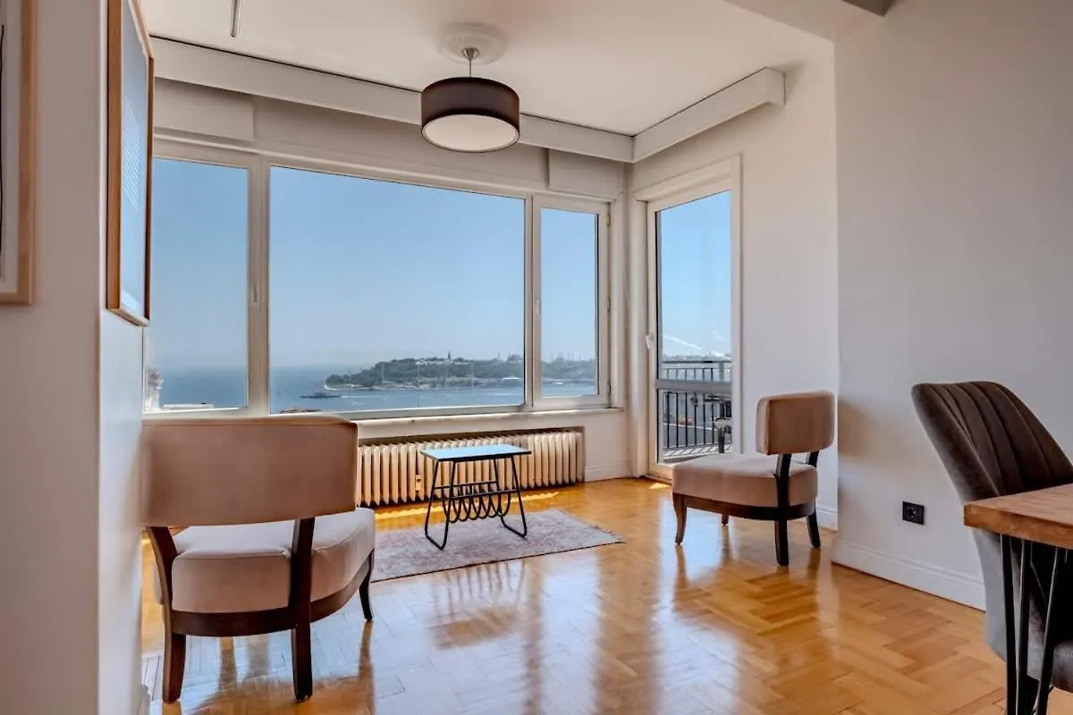 5-Bedroom Apartment With Sea View Stambuł